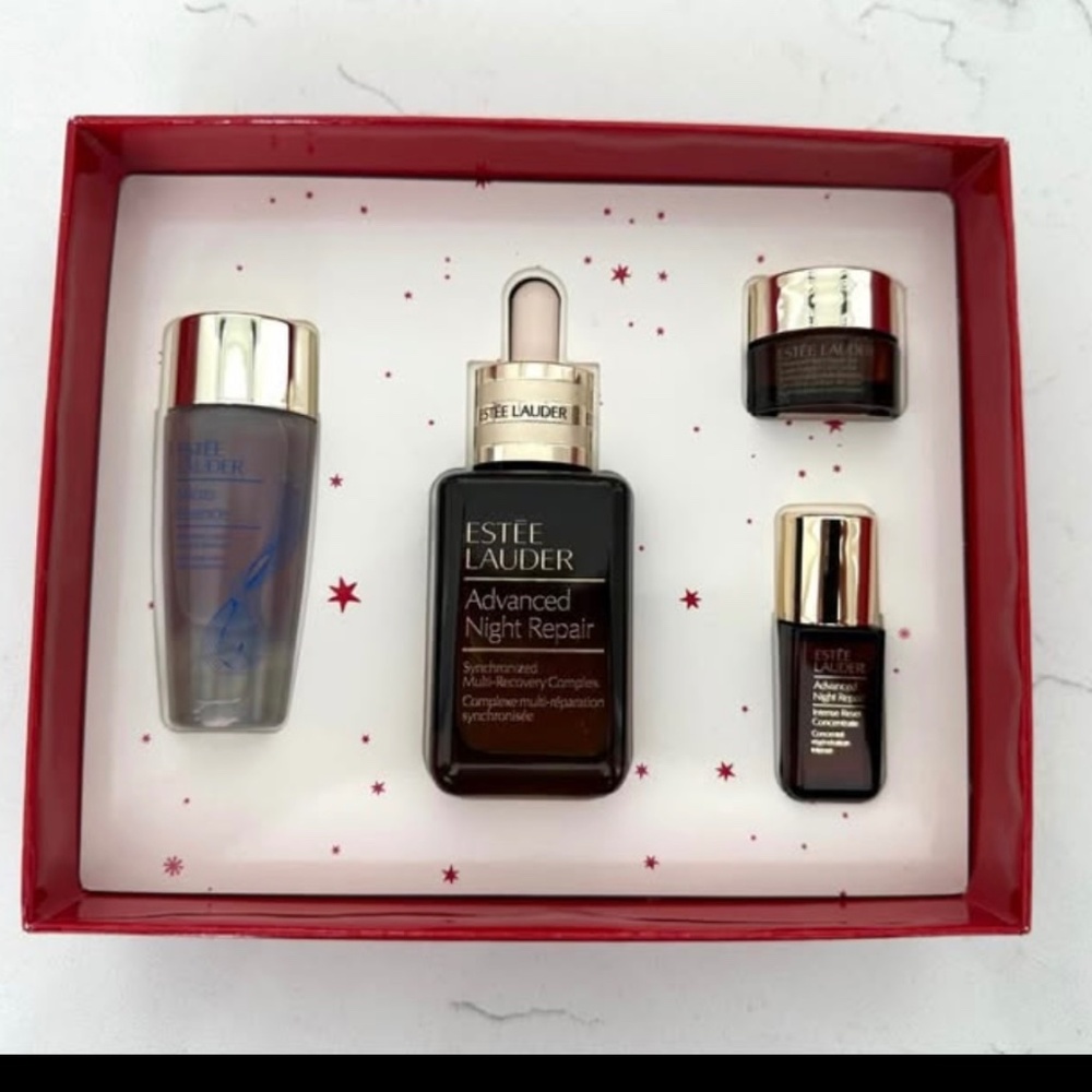 NEW! Estee Lauder Repair+Renew Skincare gift set